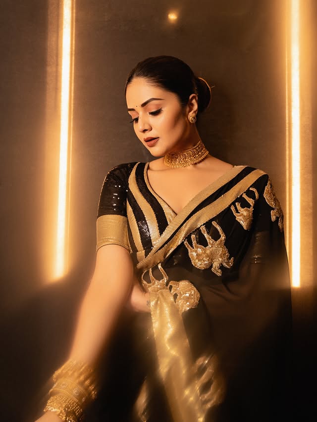 Sreemukhi Photo Gallery