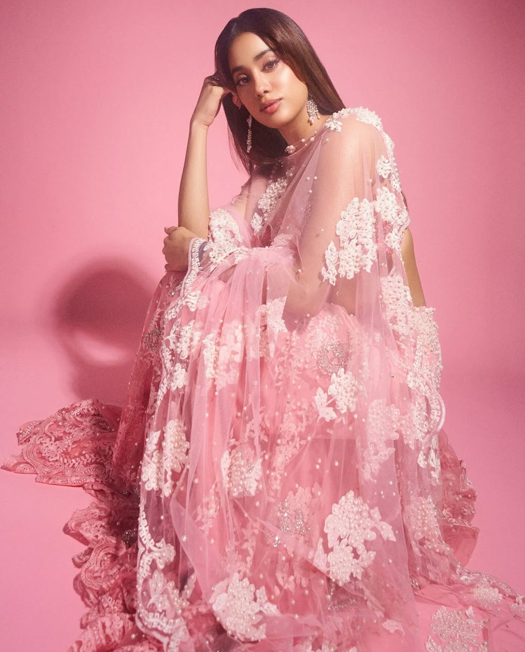 Janhvi kapoor: ముత్యంలా మెరిసిపోతున్న జాన్వీకపూర్!