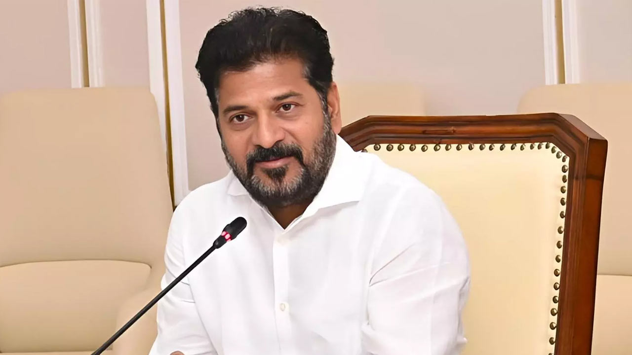 CM Revanth Reddy: విద్యుత్ శాఖపై సీఎం రేవంత్ రెడ్డి కీలక సమీక్షా సమావేశం