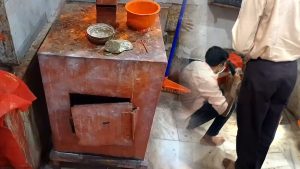 Hanuman Temple: హనుమాన్ ఆలయంలో చోరీ.. హుండి పగలగొట్టి దోచుకెళ్లిన దొంగలు