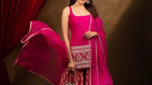 Pragya Jaiswal : పింక్ లెహంగాలో ప్రగ్యా న్యూ స్టిల్స్.. మతిపోగొడుతుంది మావ..
