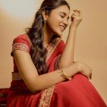 Priyanka Mohan: చీరతో ఓజీ ప్రమోషన్స్‌.. హీరోయిన్‌ ప్రియాంక లేటెస్ట్‌ ఫోటోలు చూశారా?