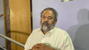 R Narayana Murthy : చిరును జగన్ అవమానించలేదు… నేనే ప్రత్యేక్ష సాక్షి