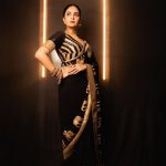 Sreemukhi : బ్లాక్ శారీలో శ్రీముఖి అందాలు చూడతరమా.. కుర్రాళ్ళు తట్టుకోవడం కష్టమే..