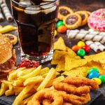 Diabetes: షుగర్ ఉన్న వాళ్లు ఇలాంటి ఫుడ్ అస్సలు తినొద్దు.. తిన్నారో అంతే సంగతి !