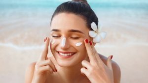 Skincare Secrets: ఆరోగ్యకరమైన, మెరిసే చర్మం కోసం 7 రహస్యాలు !