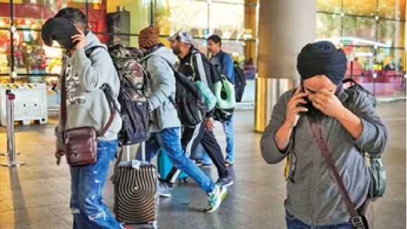 Canada is Removing Indians: భారతీయుల్ని తరిమేస్తున్న కెనడా.. ఈ ఏడాది రికార్డ్ స్థాయిలో బహిష్కరణ