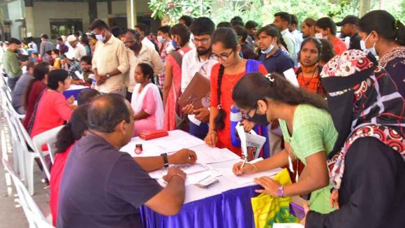 Megha Job Mela: హుజూర్‌నగర్‌లో అతి పెద్ద మెగా జాబ్ మేళా.. ఏర్పాట్లను సమీక్షించనున్న‌ మంత్రి ఉత్తమ్ కుమార్!