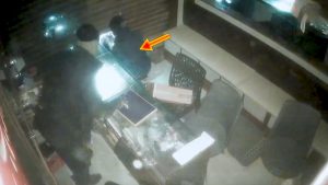 Gold Theft: నిజామాబాద్‌లో దొంగల బీభత్సం.. భారీగా బంగారం, వెండి నగలు చోరీ