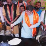 Ponnam Prabhakar: జూబ్లీహిల్స్ బైపోల్.. ఎన్నికల ప్రచారంలో పార్టీలు, దోసెలు వేసిన మంత్రి పొన్నం