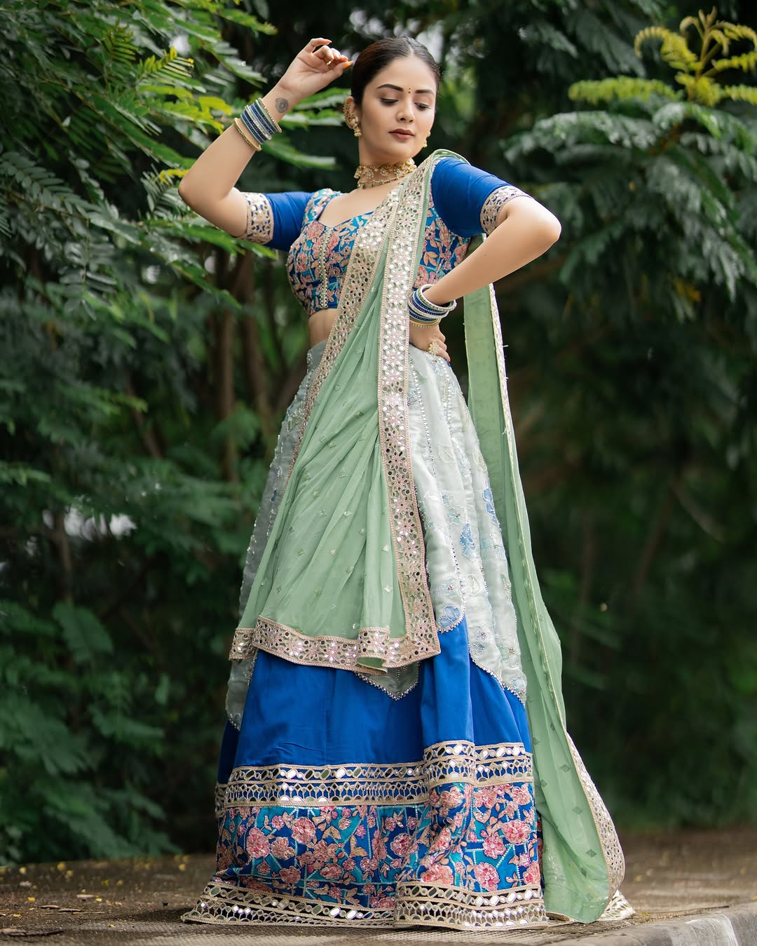 Actress Sree Mukhi Photo Gallery