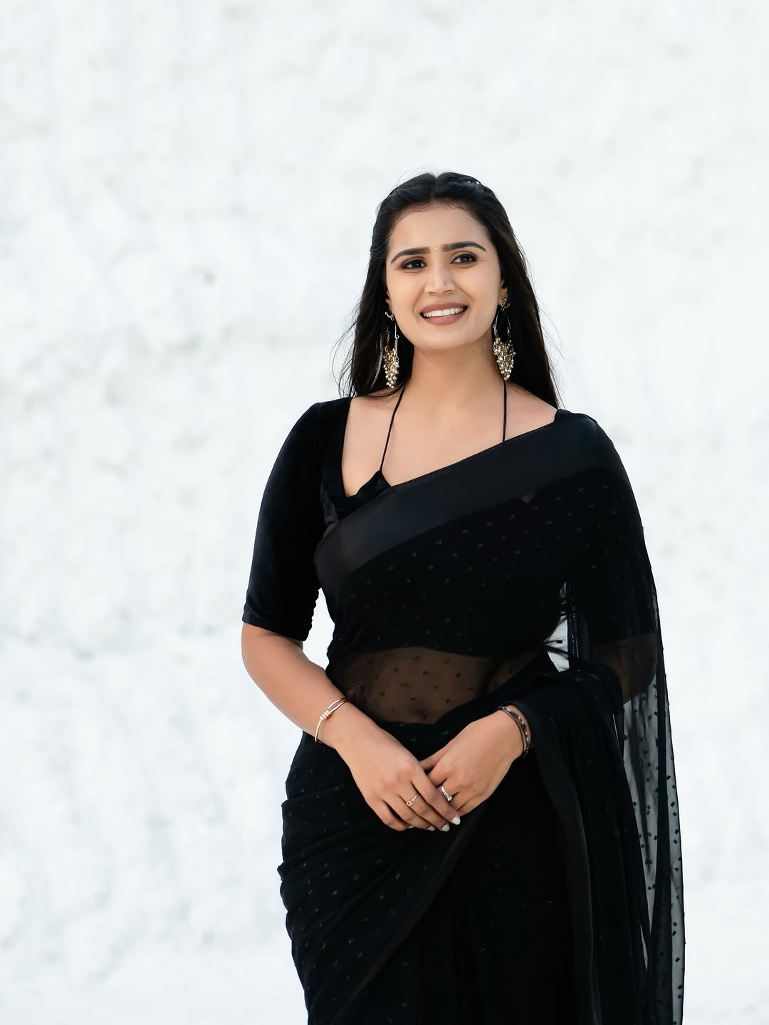 Actress Kavya Shree Photo Gallery