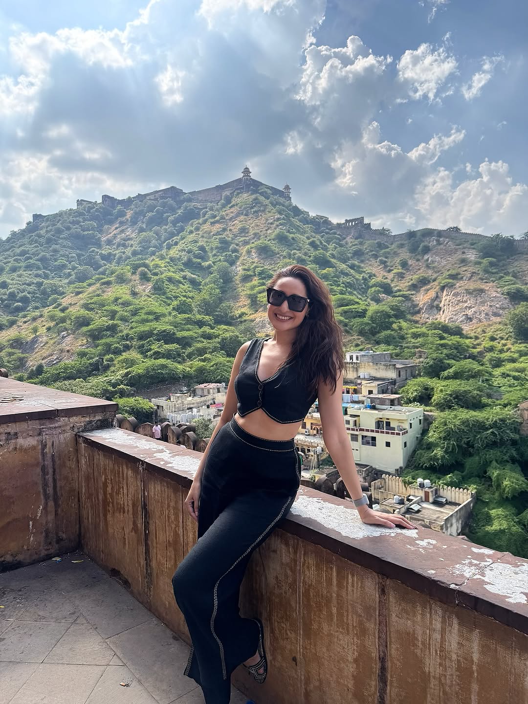 Actress Pragya Jaiswal Photo Gallery