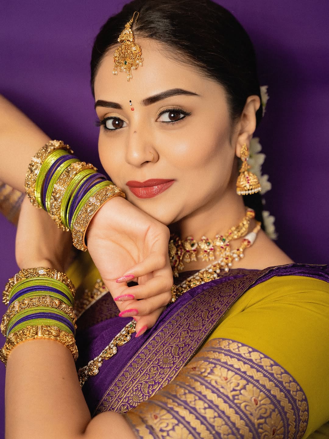 Actress Sree Mukhi Photo Gallery