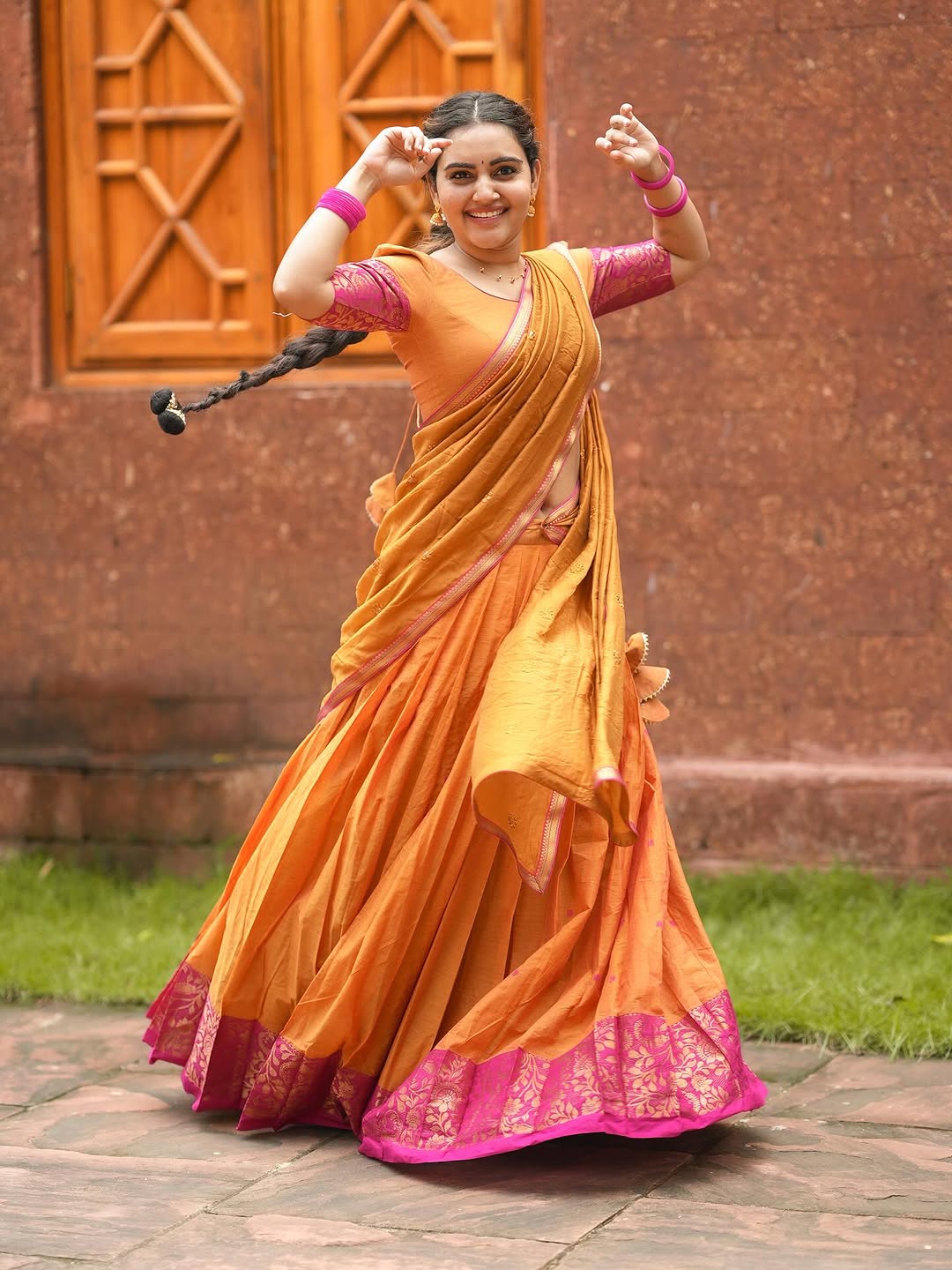 Actress Soniya Singh Photo Gallery
