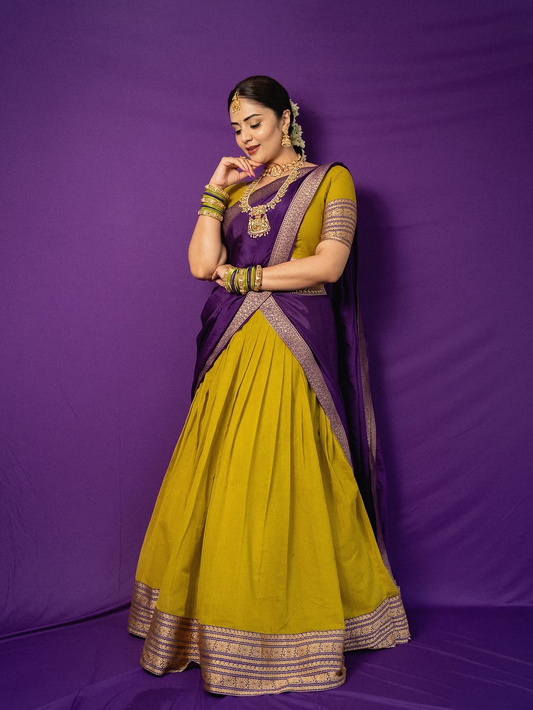 Actress Sree Mukhi Photo Gallery