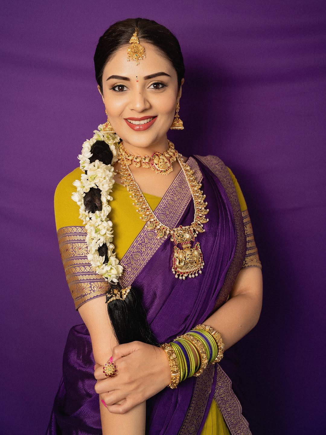Actress Sree Mukhi Photo Gallery