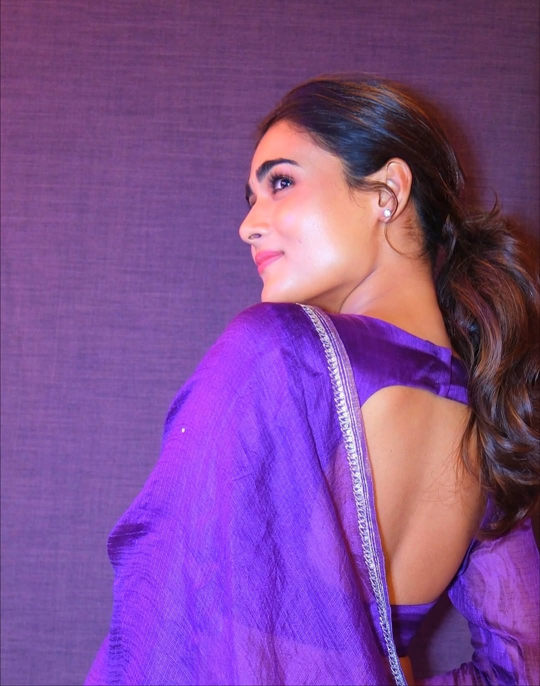 Actress Shalini Pandey Photo Gallery