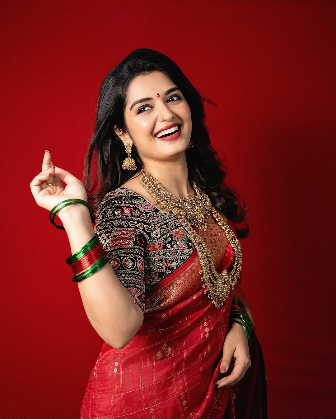 Actress Priyanka Jain Photo Gallery