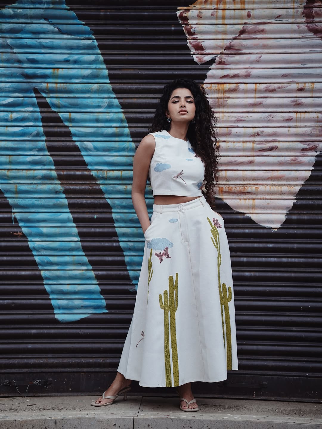 Anupama parameswaran (Source: Instragram) Actress Anupama parameswaran Photo Gallery