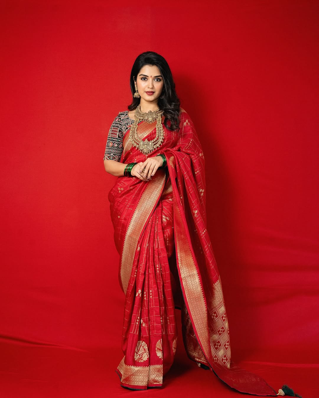 Actress Priyanka Jain Photo Gallery