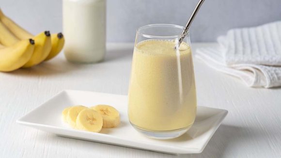 Banana With Milk: పాలతో పాటు అరటిపండు తింటే.. ఏం జరుగుతుందో తెలుసా ?