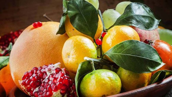 Seasonal Fruit In Winter: చలికాలంలో దొరికే బెస్ట్ ఫ్రూట్స్, వీటి ప్రయోజనాల గురించి తెలుసా ? Seasonal Fruit In Winter: చలికాలంలో దొరికే బెస్ట్ ఫ్రూట్స్, వీటి ప్రయోజనాల గురించి తెలుసా ?