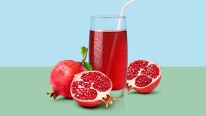 Pomegranate: దానిమ్మ తింటున్నారా ? ఈ పొరపాట్లు అస్సలు చేయొద్దు