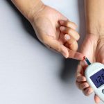 Blood Sugar: షుగర్ చెక్ చేసే సమయంలో.. ఎక్కువ మంది చేసే పొరపాట్లు ఇవేనట !
