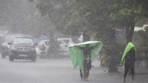 AP Rains: ఏపీలో మళ్లీ వర్షాలు.. రేపు ఈ జిల్లాల్లో పిడుగుపాటు హెచ్చరికలు