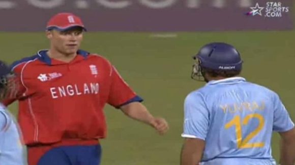 Andrew Flintoff: యువరాజ్ సింగ్ ను నేనే గెలికా, 6 సిక్సర్ల వెనుక సీక్రెట్ చెప్పిన ఫ్లింటాఫ్ Andrew Flintoff: యువరాజ్ సింగ్ ను నేనే గెలికా, 6 సిక్సర్ల వెనుక సీక్రెట్ చెప్పిన ఫ్లింటాఫ్