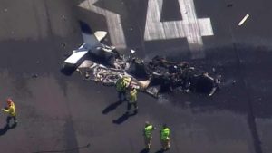 Australia Plane Crash: ఆస్ట్రేలియాలో రన్ వే పై కుప్పకూలిన విమానం.. ముగ్గురు మృతి