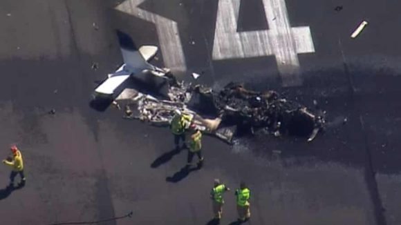 Australia Plane Crash: ఆస్ట్రేలియాలో రన్ వే పై కుప్పకూలిన విమానం.. ముగ్గురు మృతి