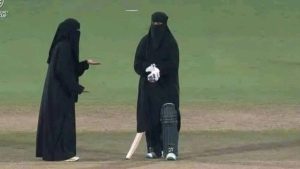Ban-Burqa: బుర‌ఖా ధ‌రించి బ్యాటింగ్ చేసిన బంగ్లాదేశ్ ప్లేయ‌ర్లు ?