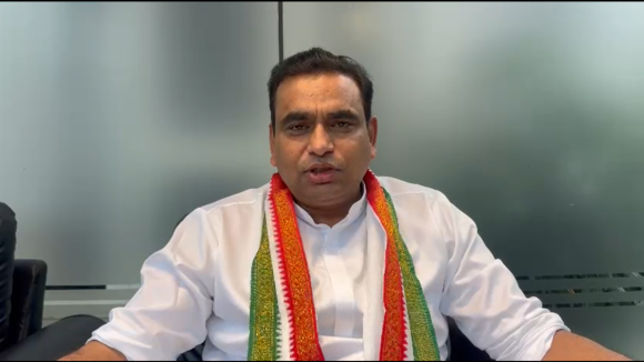 MP Chamala Kiran Kumar Reddy: నవంబర్ 11న ఎవరి చెంప చెల్లుమంటుందో తెలుస్తుంది.. హరీశ్ రావుకు ఎంపీ చామల కౌంటర్ MP Chamala Kiran Kumar Reddy: నవంబర్ 11న ఎవరి చెంప చెల్లుమంటుందో తెలుస్తుంది.. హరీశ్ రావుకు ఎంపీ చామల కౌంటర్