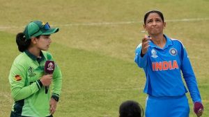 IND VS PAK Toss: IND VS PAK Toss: టీమిండియాకు అన్యాయం.. టాస్ ఫిక్సింగ్ చేసిన పాక్, అంపైర్ తో క‌లిసి !