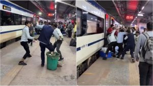 Vande Bharath Staff Fight: ఢిల్లీ రైల్వే స్టేషన్ లో WWE.. చెత్తబుట్టలు, బెల్ట్ లతో కొట్టుకున్న వందే భారత్ సిబ్బంది.. వీడియో వైరల్
