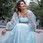 Tejaswini Madivada: గోడెక్కిన తేజు.. ఏంటి మేటర్!