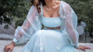 Tejaswini Madivada: గోడెక్కిన తేజు.. ఏంటి మేటర్!