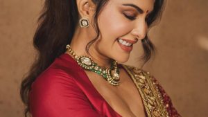 Jacqueline Fernandez: పండుగ పూట కూడా గ్లామర్ విందు వడ్డిస్తున్న జాక్వెలిన్!