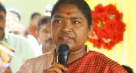 Minister Sitakka: బీఆర్ఎస్ అభ్యర్థి గెలిచినా నో యూజ్.. మంత్రి సీతక్క సంచలన వ్యాఖ్యలు