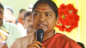 Minister Sitakka: బీఆర్ఎస్ అభ్యర్థి గెలిచినా నో యూజ్.. మంత్రి సీతక్క సంచలన వ్యాఖ్యలు