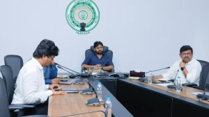 Pithapuram Govt Hospital: పిఠాపురం ప్రభుత్వ ఆసుపత్రిలో బాలింత మృతి.. విచారణకు డిప్యూటీ సీఎం పవన్ ఆదేశం