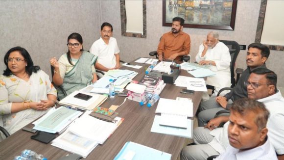 CM Revanth Reddy: పేదలకు మెరుగైన విద్య అందించడమే ప్రభుత్వ లక్ష్యం.. సీఎం రేవంత్ రెడ్డి అధికారులకు కీలక ఆదేశాలు