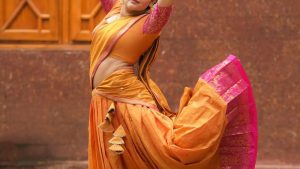 Soniya Singh: నడుము మడతలతో చెమటలు పట్టిస్తున్న సోనియా..