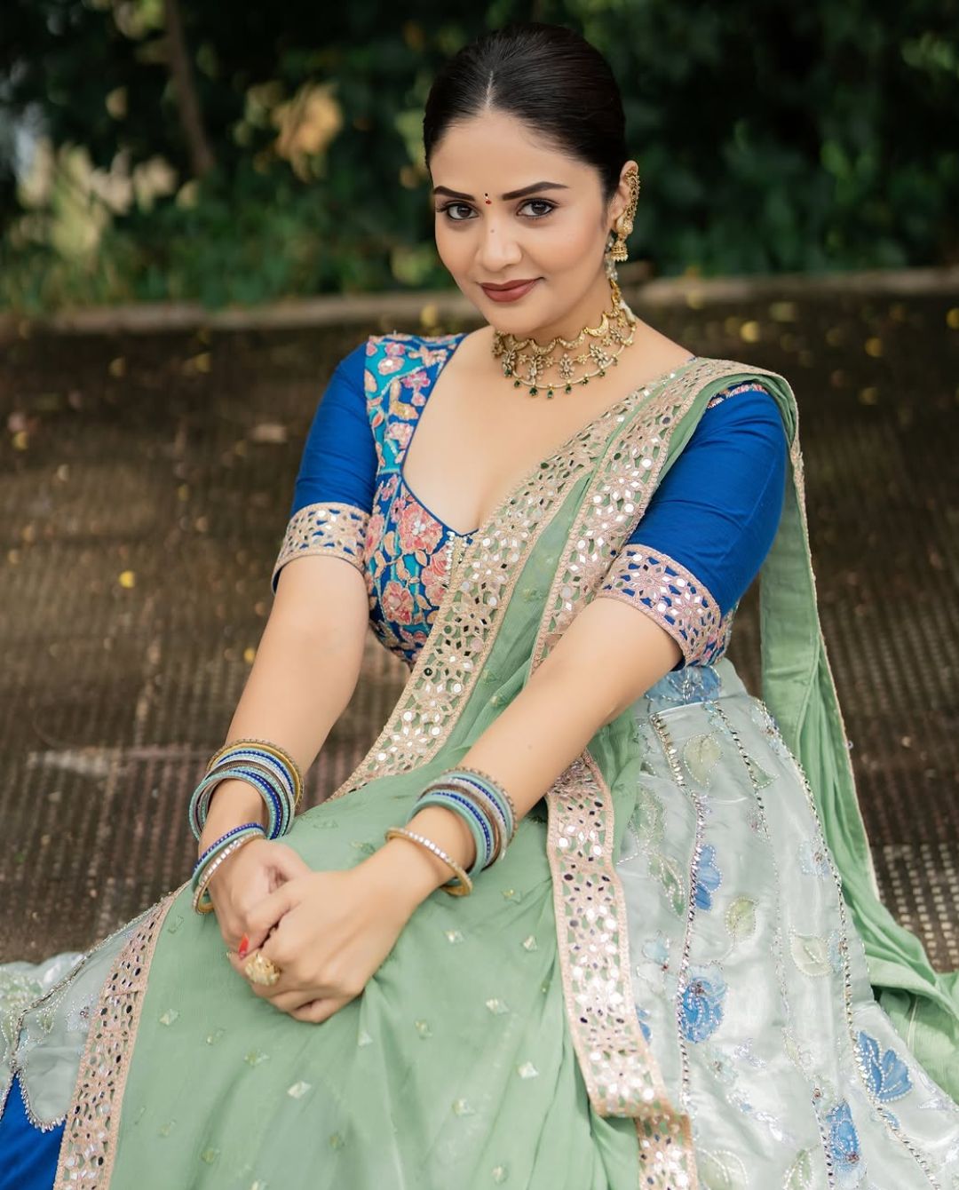Sree Mukhi: కొంటె చూపులతో ఆకట్టుకుంటున్న శ్రీ ముఖి.. ఈ యాంగిల్ కూడా ఉందా?