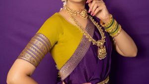 SreeMukhi: అసలైన తెలుగింటి ఆడపిల్లలా.. ఆకట్టుకుంటున్న రాములమ్మ గెటప్!