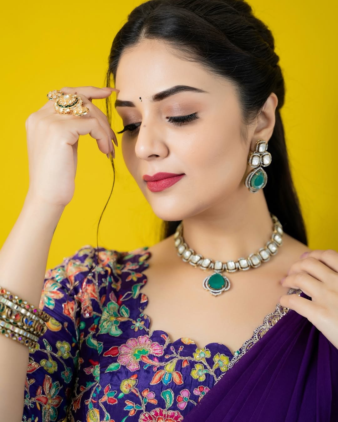 Sreemukhi Photos Gallery