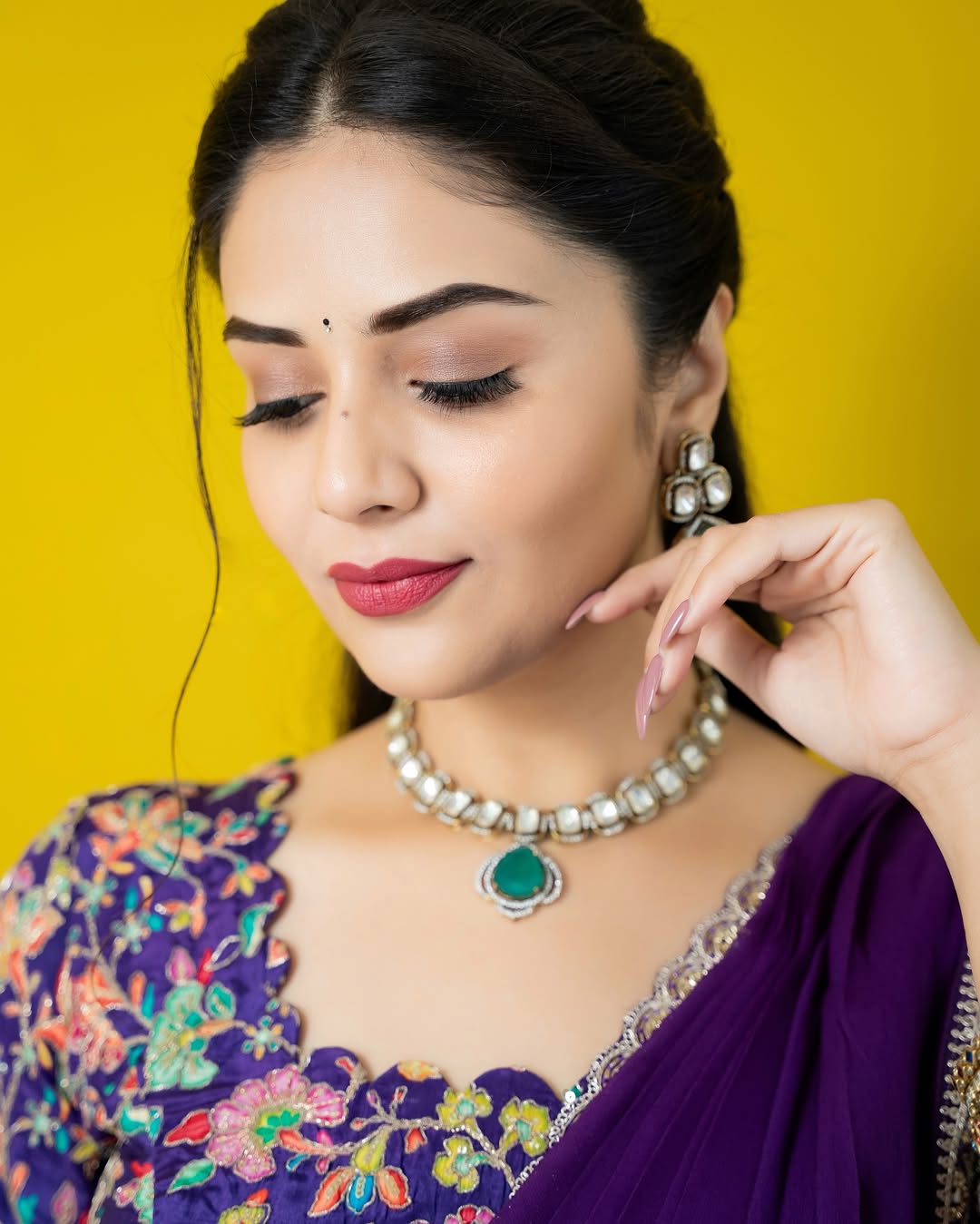Sreemukhi Photos Gallery