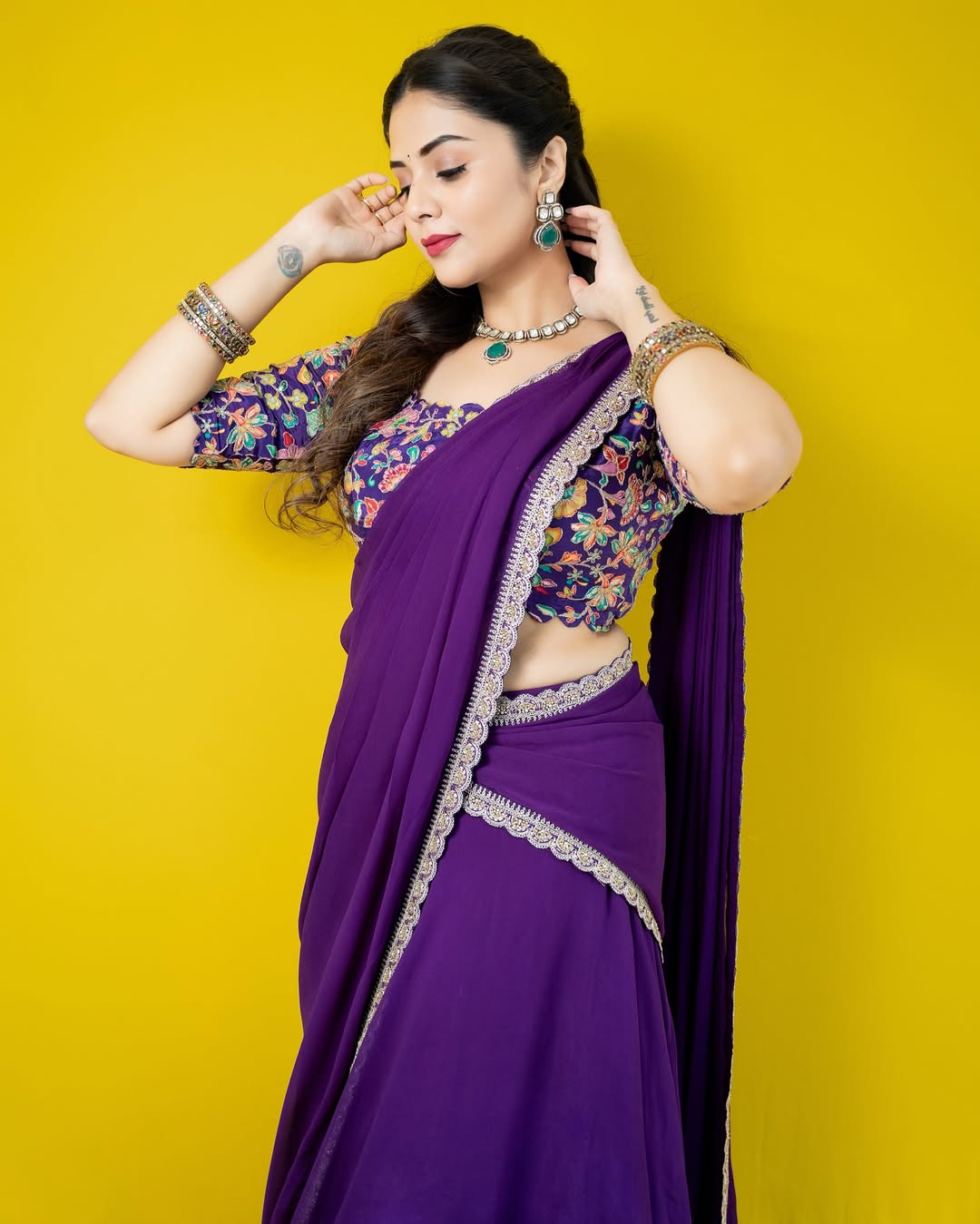 Sreemukhi Photos Gallery